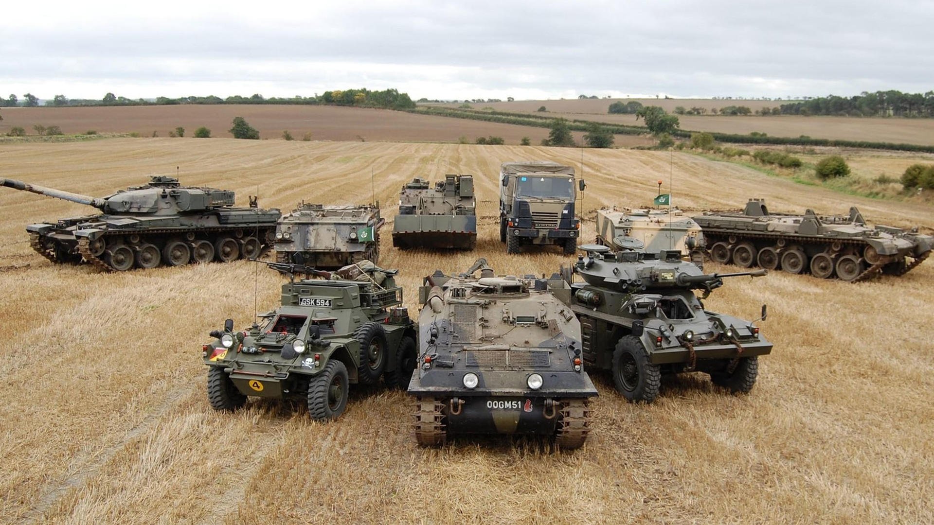 华体会网址-德甲球队整合GPS与疲劳指数动态调整训练节奏，德甲场均跑动距离