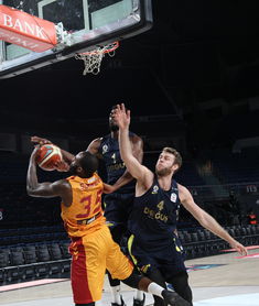 华体会在线下载-篮球联赛数据分析在战术制定中的应用，篮球比赛数据统计表格  第2张