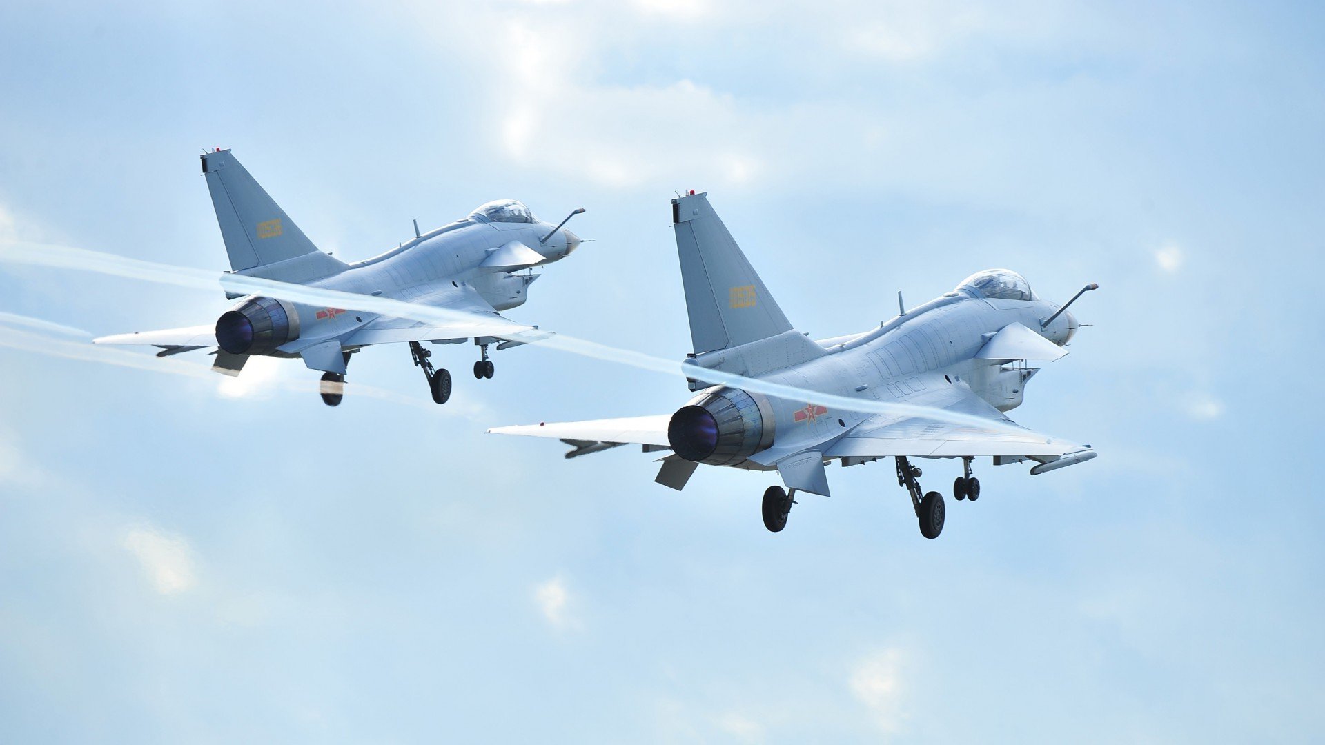 华体会app-青少年篮球训练课程融合科学训练和心理辅导内容，青少年篮球教育